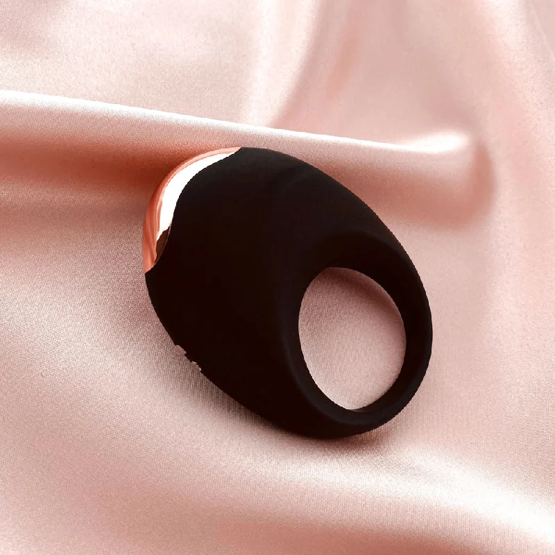 Luca Vibrating Penis Ring Black